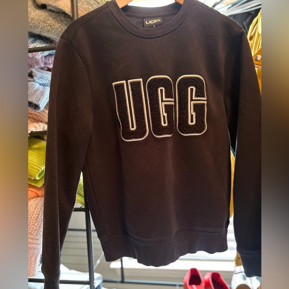 UGG fuzzy logo sweatshirt in black